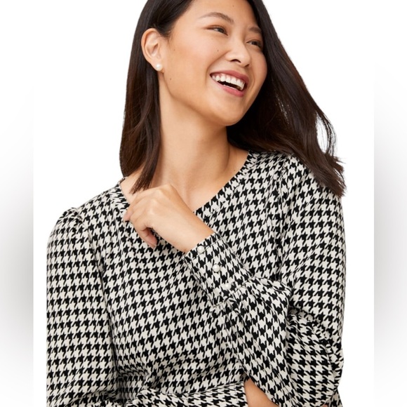 Talbots Pearl Button Cuff Blouse Top Size XLP Black White Houndstooth Office - Picture 10 of 10